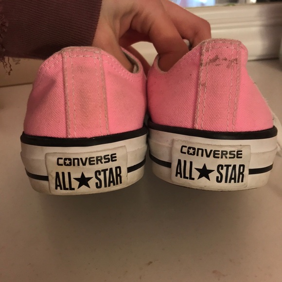 Light pink converse - Picture 3 of 5